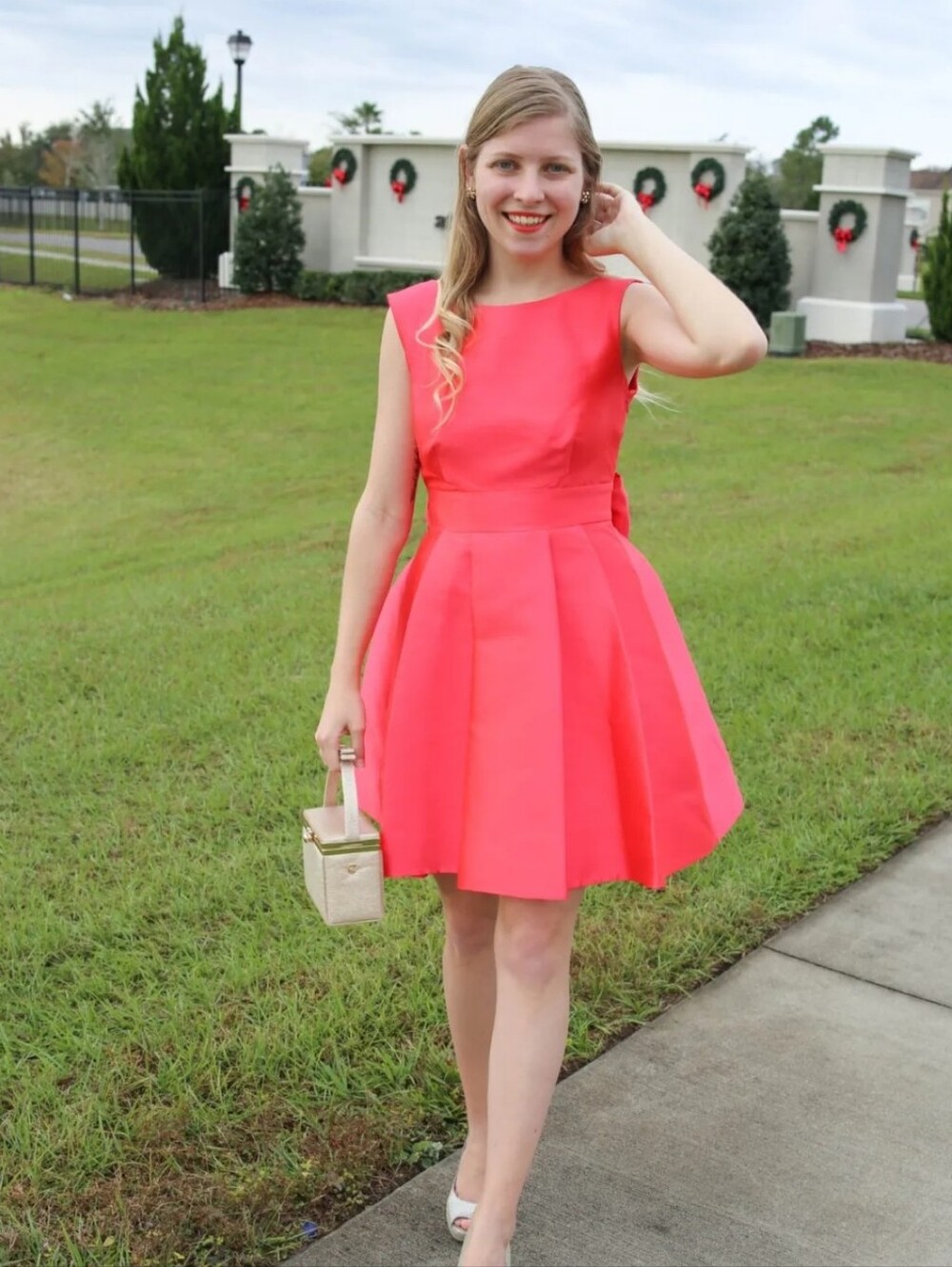 Kate Spade Coral Pink Open Back Bow Fit & Flare Pleated Dress Size 2